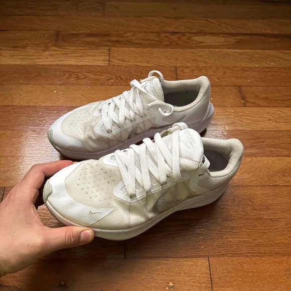Women’s White Nike Zoom Shoes - Picture 5 of 10